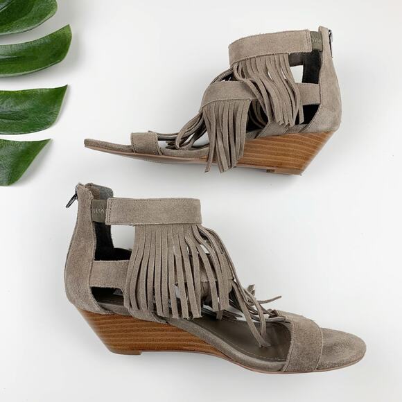 Steve Madden Amaaya Fringe Sandals Wedge Heel Tan Suede Women's 6.5 - Picture 8 of 10